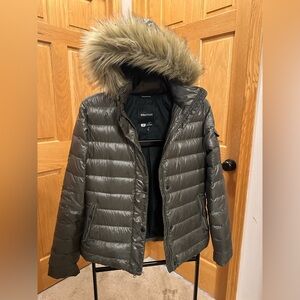 Marmot puffer coat with removable fur hood size S